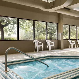 Travelodge By Wyndham East 2* Toronto
