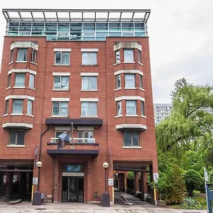 The Saint Hotel, Ascend Collection 3* Toronto